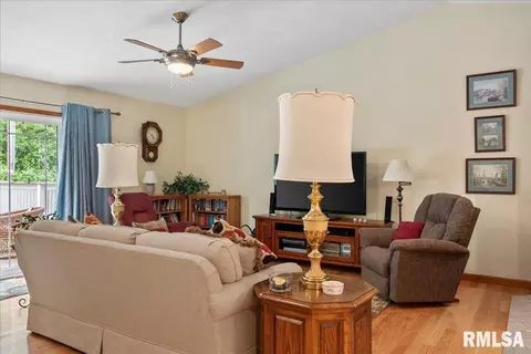 4677 Barrington Dr, Springfield, IL 62711 photo 17
