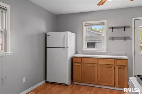 1712 E Knox Ave, Springfield, IL 62703 photo 9