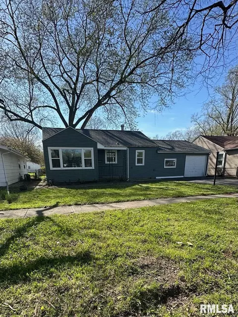 3205 S 4th St, Springfield, IL 62703