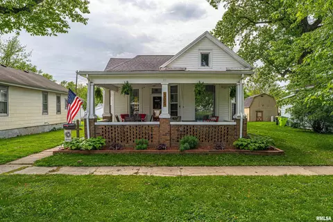 306 N Marion St, Mount Pulaski, IL 62548