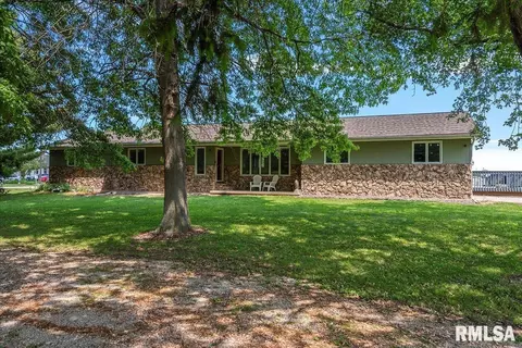 384 S Bradfordton Rd, Springfield, IL 62711