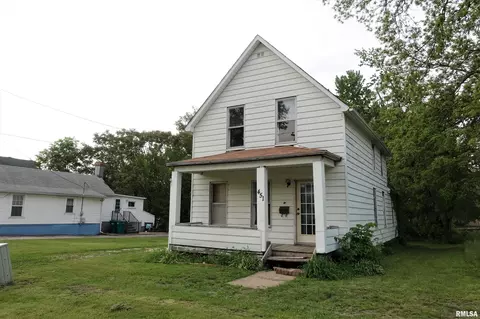 451 E North St, Galesburg, IL 61401