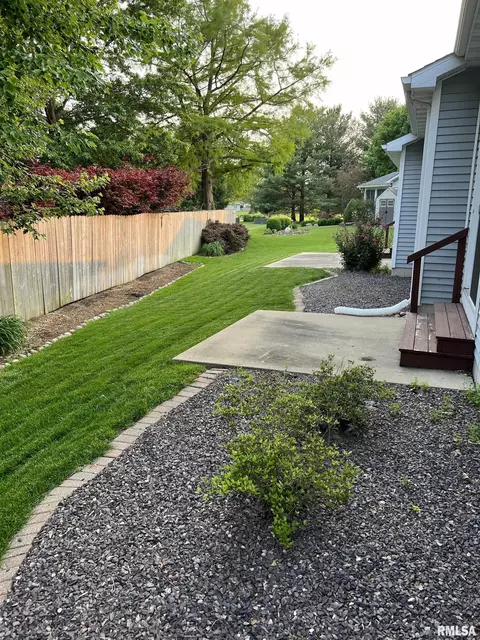 2442 Glencoe St, Springfield, IL 62704 photo 28