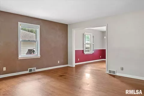 44 Circle Dr, Springfield, IL 62703 photo 5
