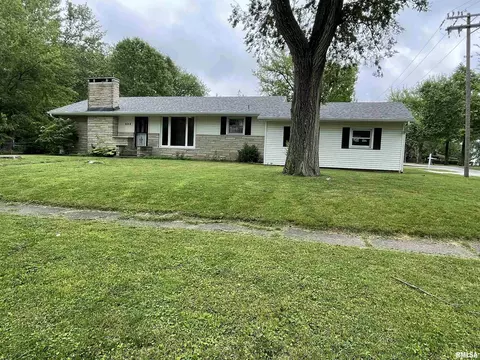608 Wells St, Buffalo, IL 62515
