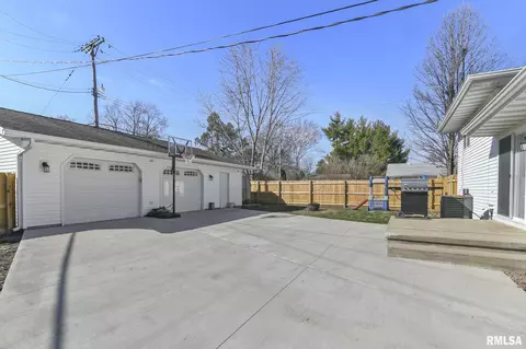 2424 E Sangamon Ave, Springfield, IL 62702 photo 33