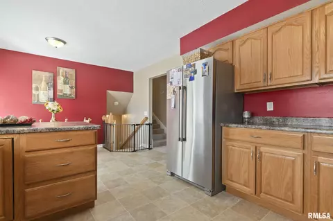 2424 E Sangamon Ave, Springfield, IL 62702 photo 12