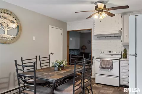 2116 Hastings Rd, Springfield, IL 62702 photo 12