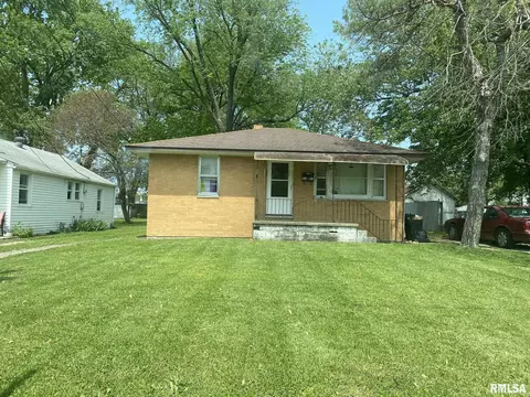2121 Enterprise St, Springfield, IL 62702