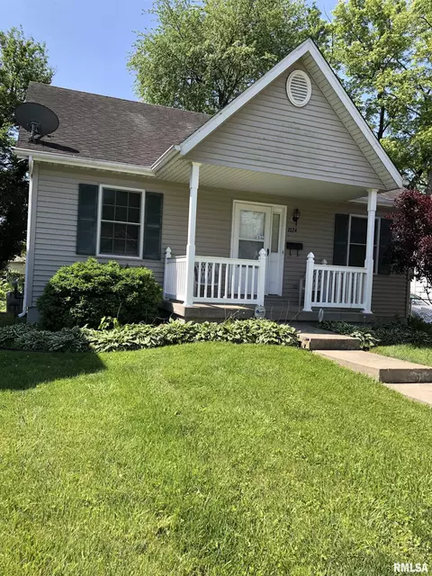 1524 E Jackson St, Springfield, IL 62703 photo 2