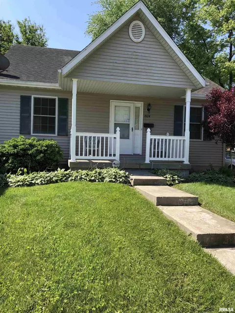 1524 E Jackson St, Springfield, IL 62703