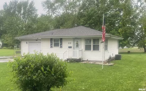 310 N Spring St, Mount Pulaski, IL 62548