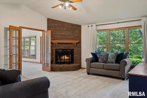 1120 Steeplechase Ln, Springfield, IL 62712 photo 5