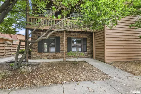 160 Apt 9 N Durkin Dr, Springfield, IL 62704