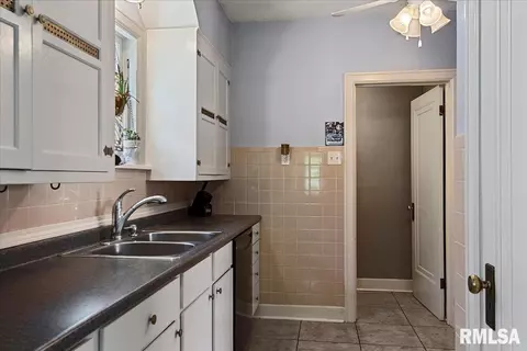 2137 N 6th St, Springfield, IL 62702 photo 21