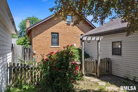 2137 N 6th St, Springfield, IL 62702 photo 44