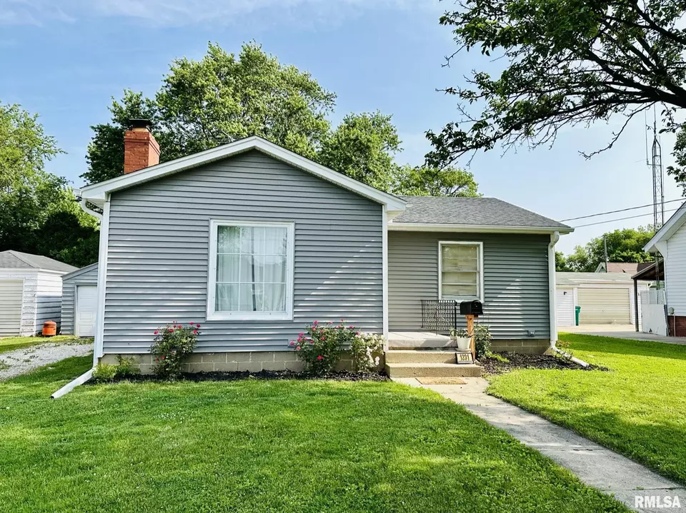  1231 W North St, Galesburg, IL 61401 photo 1