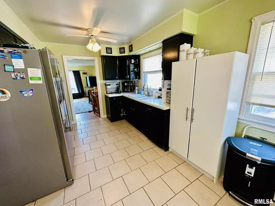  1231 W North St, Galesburg, IL 61401 photo 8