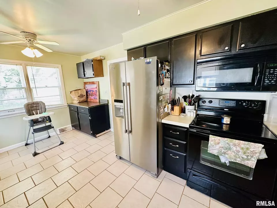  1231 W North St, Galesburg, IL 61401 photo 11