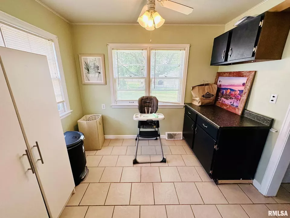  1231 W North St, Galesburg, IL 61401 photo 10