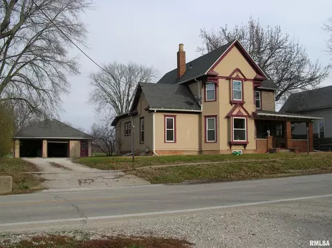212 W Main St, Industry, IL 61440