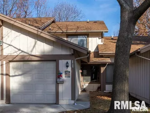 11 Juniper Ln, Springfield, IL 62704