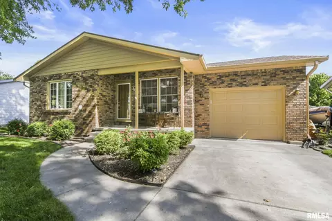 3025 Selkirk Rd, Springfield, IL 62702