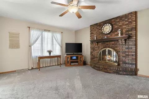 3025 Selkirk Rd, Springfield, IL 62702 photo 6