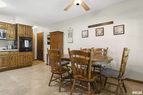 3025 Selkirk Rd, Springfield, IL 62702 photo 10