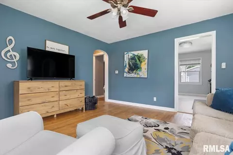 2108 N 7th St, Springfield, IL 62702 photo 6