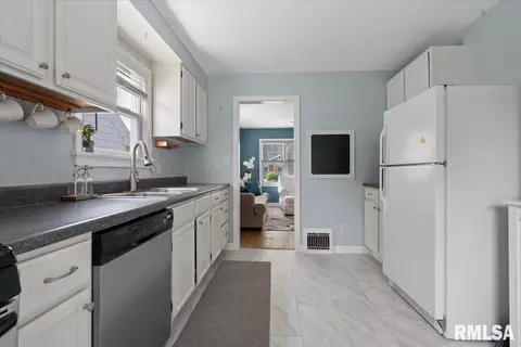 2108 N 7th St, Springfield, IL 62702 photo 10
