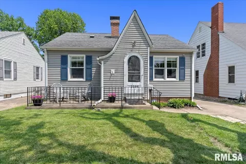 2108 N 7th St, Springfield, IL 62702