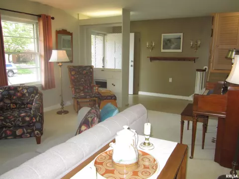 933 Westview Dr, Springfield, IL 62704 photo 7