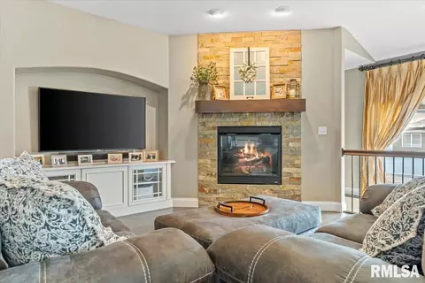2801 Covered Wagon Trl, Springfield, IL 62711 photo 17