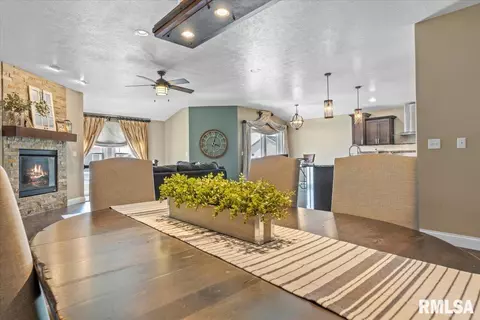 2801 Covered Wagon Trl, Springfield, IL 62711 photo 10