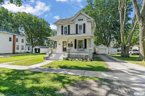 208 W Conrey St, Williamsville, IL 62693
