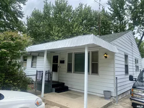 1709 E Knox Ave, Springfield, IL 62703