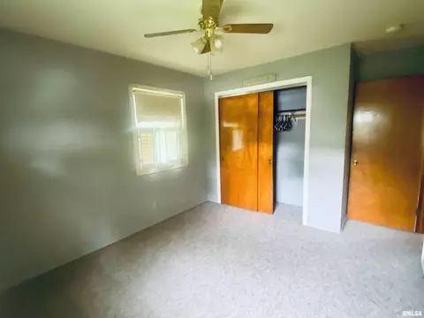 1709 E Knox Ave, Springfield, IL 62703 photo 4