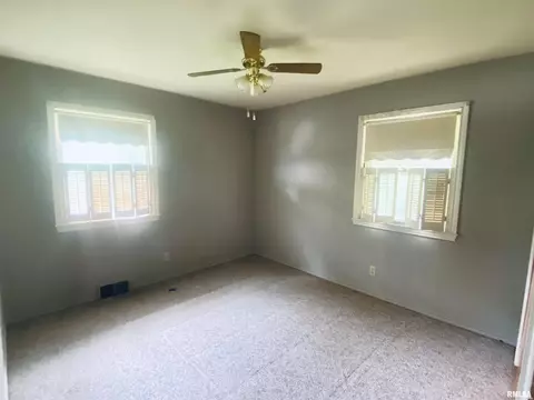 1709 E Knox Ave, Springfield, IL 62703 photo 3