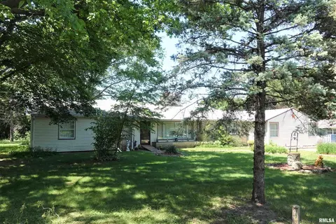3130 Lincoln Park Dr, Galesburg, IL 61401