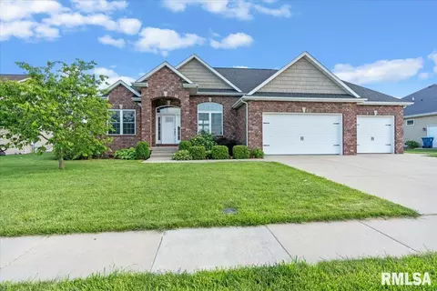 2804 Castlerock Rdg, Springfield, IL 62711