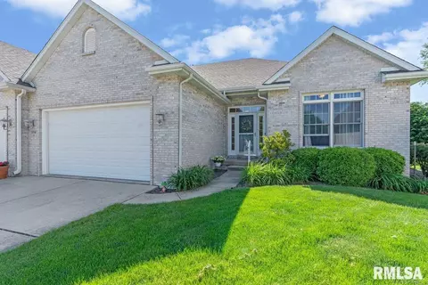 2312 Winners Circle Cir, Springfield, IL 62702