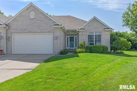 2312 Winners Circle Cir, Springfield, IL 62702 photo 2
