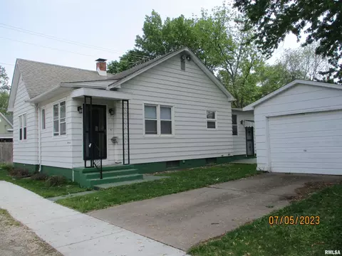 210 Eastman Ave, Springfield, IL 62702