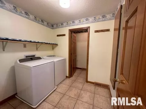 9937 E Loami Rd, Loami, IL 62661 photo 30