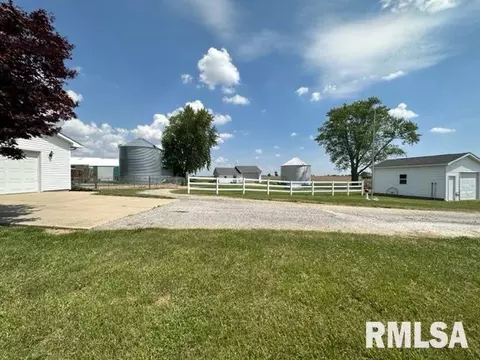 9937 E Loami Rd, Loami, IL 62661 photo 3
