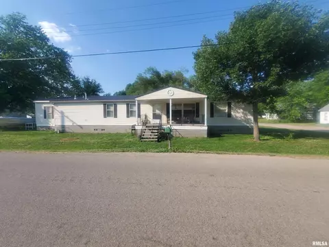 211 Illini St, Chandlerville, IL 62627