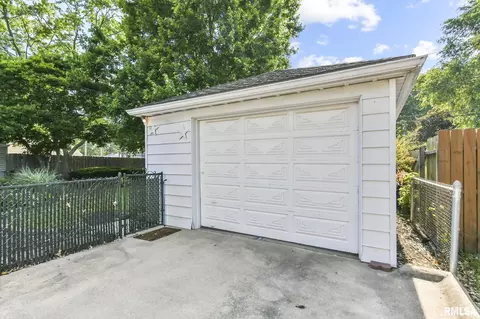 2416 Whittier Ave, Springfield, IL 62704 photo 33