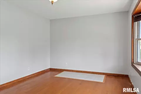 1419 E Washington St, Springfield, IL 62703 photo 5