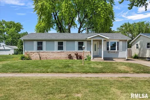 1419 E Washington St, Springfield, IL 62703